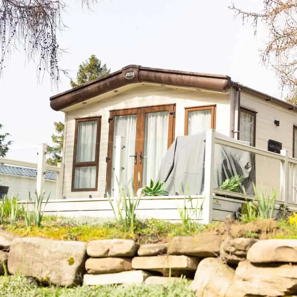 Whitehouse-and-Hagg-Caravan-20_1